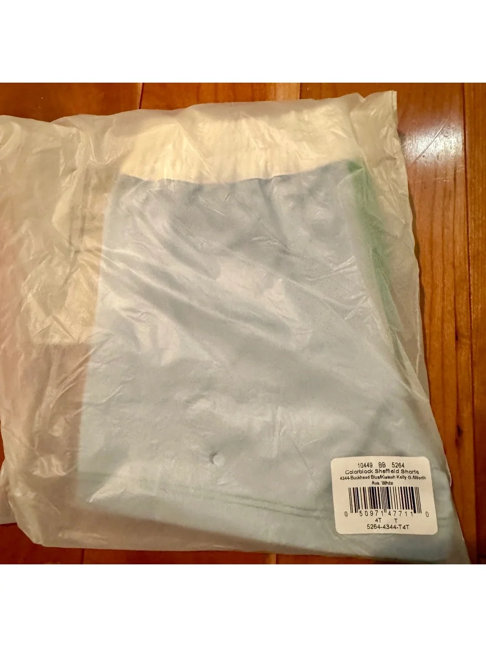 NWT The Beaufort Bonnet Company Colorblock Sheffield Shorts, Buckhead Blue/Green